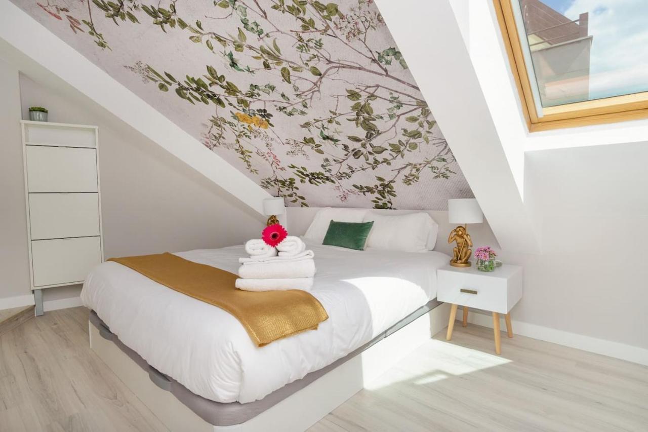 Precioso Atico Con Terraza En El Centro De Madrid Amazing Penthouse In Madrid Center Daire Dış mekan fotoğraf